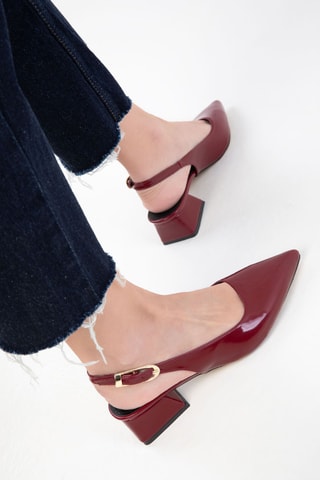 Sapatos de salto envernizados - Bordô