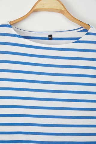 T-shirt oversize - Branco e azul