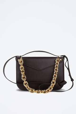 Mala de ombro em couro de vitelo - Chocolate e dourado - Bottega Veneta