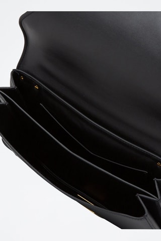 Mala de ombro em couro de vitelo - Preto e dourado - Bottega Veneta