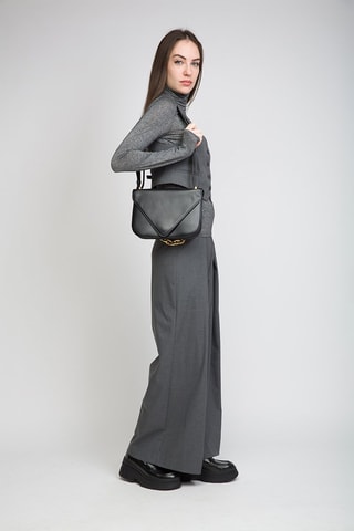 Mala de ombro em couro de vitelo - Preto e dourado - Bottega Veneta
