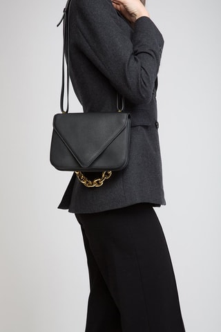 Mala de ombro em couro de vitelo - Preto e dourado - Bottega Veneta