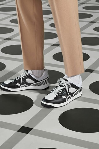 Sapatilhas em couro - Preto e branco - Gucci