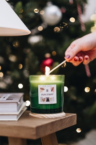 Maxi bougie parfumée NY Christmas - Cannelle, pomme rouge et vanille