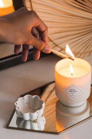 Bougie parfumée et collier crème Petite Attention - Fleur de thé