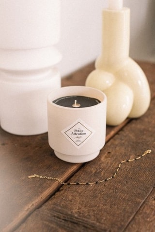 Bougie parfumée et collier noir Petite Attention - Fleur de thé