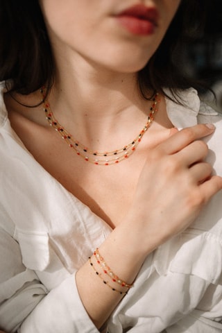Bougie parfumée et collier noir Petite Attention - Fleur de thé
