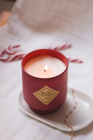 Bougie parfumée et bracelet rouge - Brioche Gourmande