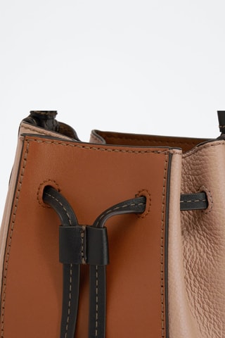 Sac seau en cuir Miastella Mini - Greige et camel