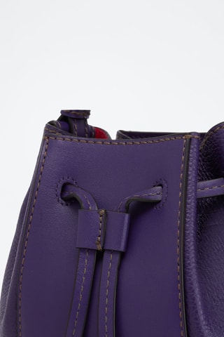 Sac seau en cuir de veau Miastella - Violet