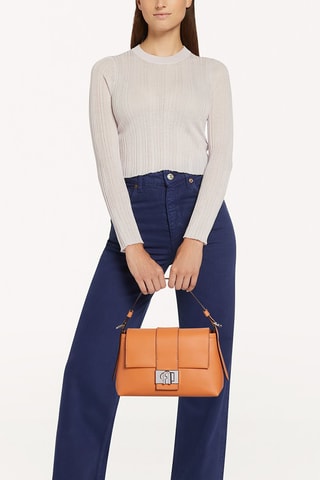 Sac porté épaule en cuir de veau Charlotte S - Orange