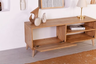 Meuble TV Jüt 140 - En chêne - 138 x 55 x 44 cm