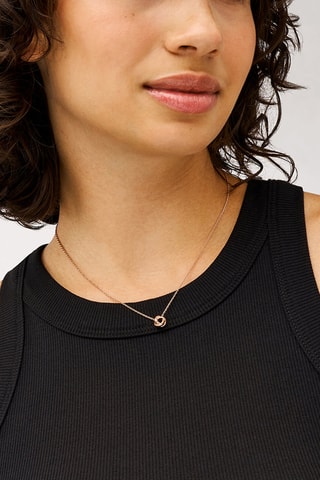 Collier doré à l'or rose