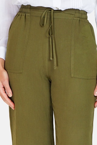 Pantalon taille haute en lin 
Vert
