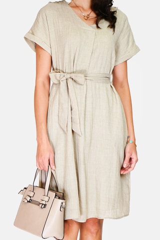 Robe trapèze en lin 
Beige