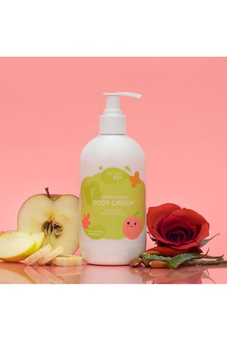 Crème pour le corps à la pomme douce Sweet Apple - Peaux Sensibles -  400 ml