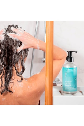 Shampooing antipelliculaire à la menthe - Cheveux secs- 250 ml