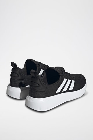 Sneakers Swift Run 23 - Zwart