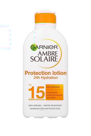Lotion protectrice 24 heures Garnier Ambre Solaire SPF 15 - 200 ml