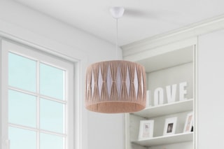 Suspension - Beige et blanc