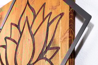 Décoration murale en bois Lotus - 54 x 54 cm - Naturel et noir