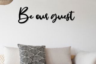 Décoration murale Be Our Guest - 19 x 65 cm - Noir
