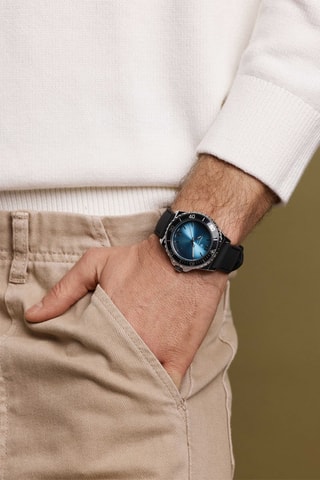 Montre à quartz en caoutchouc - Noir et argenté