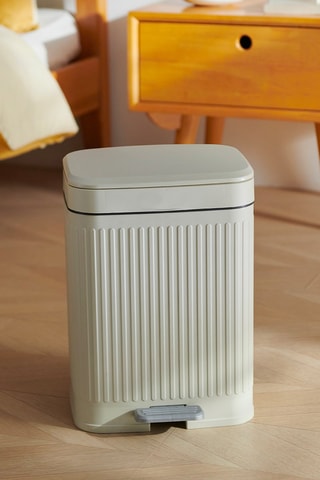 Caixote do lixo com pedal Aura - 25,9 x 25,2 x 36,3 cm 