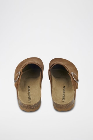 Mules en nubuck 
Marron