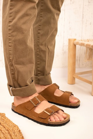 Mules en nubuck Camel