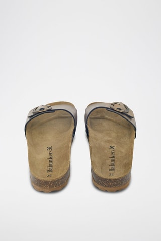 Mules en cuir 
Marron