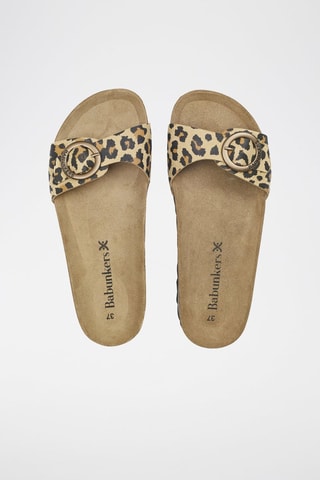 Mules en cuir 
Beige