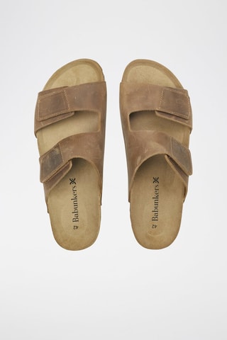 Mules en cuir 
Marron