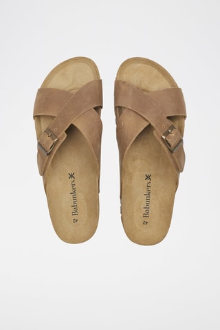 Mules en cuir 
Marron