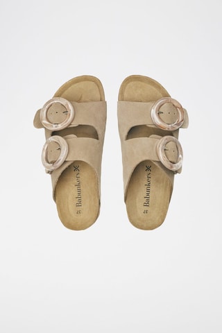 Mules en cuir 
Beige