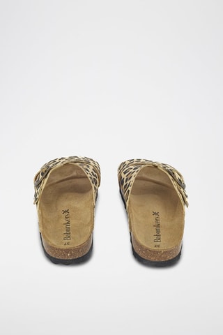 Mules en cuir 
Beige