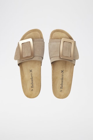 Mules en cuir 
Beige