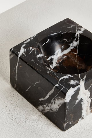 Tigela em mármore Salmo - 15 x 9,5 x 15 cm - Preto e branco