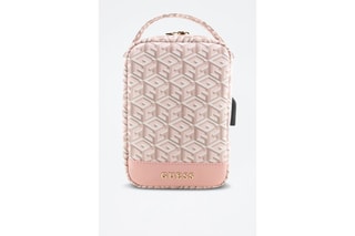 Reistas Guess USB - Roze