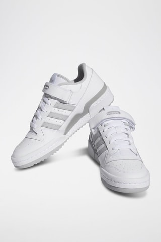 Chaussures de basketball en cuir enduit Forum Low - Blanc