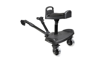 Planche à roulettes avec assise pour poussette combinée