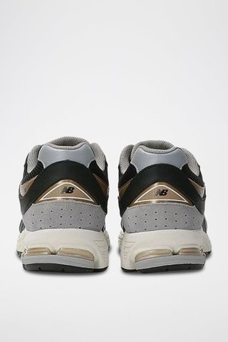 Baskets 2002 - Noir et beige