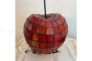 Lampe de chevet Cerise Rouge