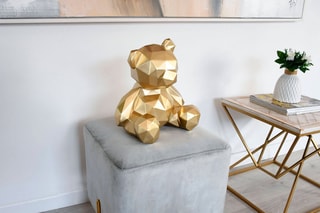 Sculpture en résine Petit ourson facetté - Doré