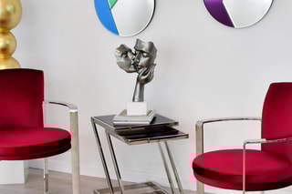 Sculpture en résine Baiser entre amoureux - Anthracite