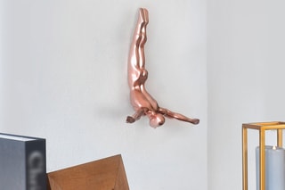 Sculpture figurative en résine Petit plongeur - Doré rose
