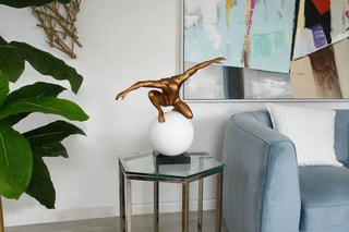 Statuette Dominazione - 47 x 46 x 29 cm - Doré et blanc