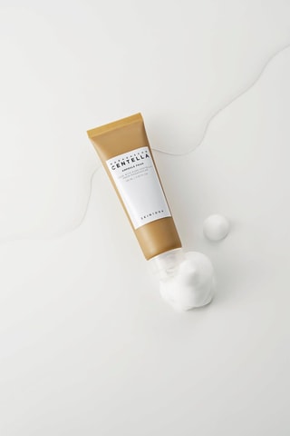 Mousse de limpeza Centella - Peles sensíveis - 125 ml