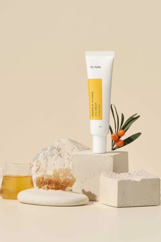 Creme de contorno dos olhos com vitamina e própolis Propolis Vitamin Eye Cream iUNIK - 50 ml