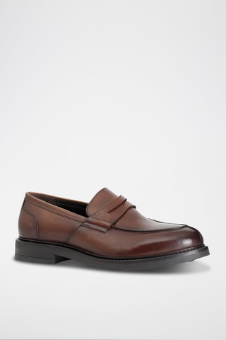Mocassins em couro 
Castanho